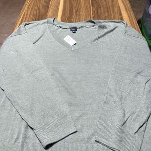 Women’s Gap V Neck Sweater Size XXL